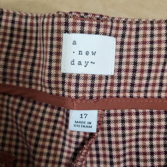 A New Day Women's SZ 17 High Rise Wide Leg Trousers Plaid Brown Pleats Pockets - Picture 5 of 11
